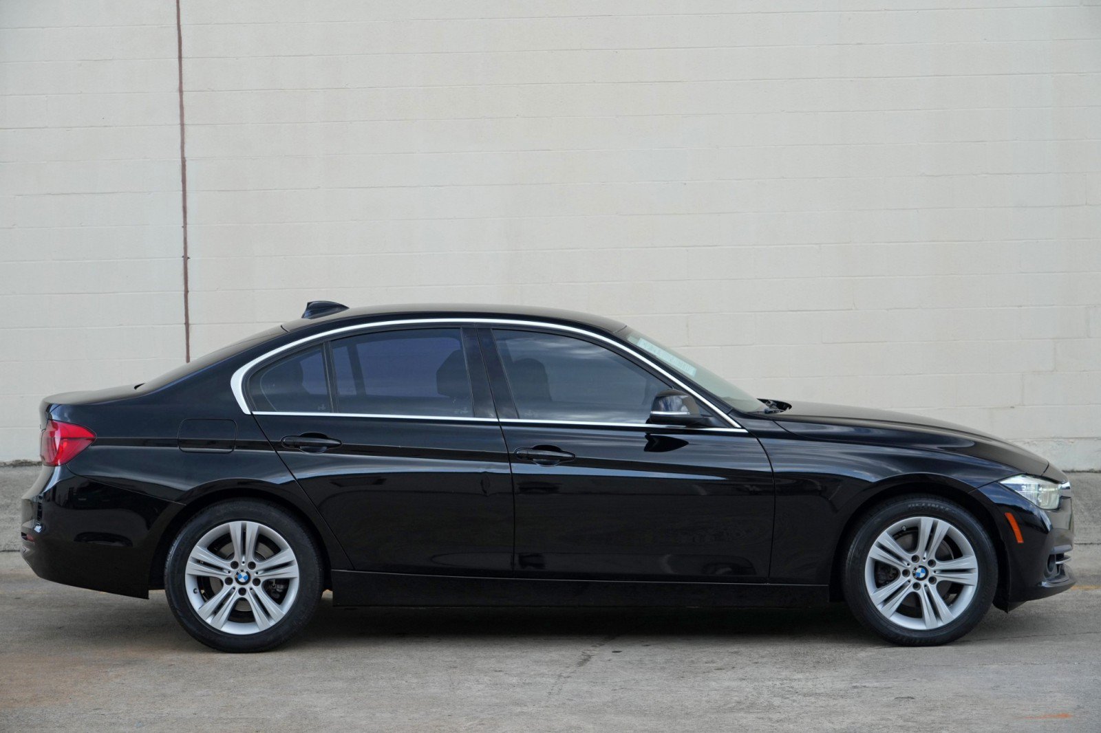 Used 2018 BMW 330i Sedan RWD image 48