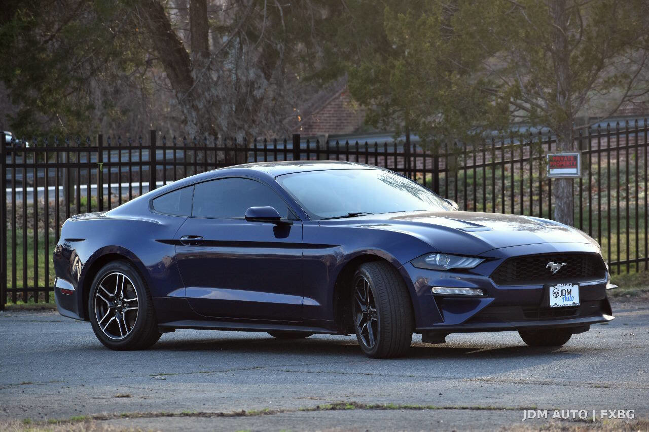 Used 2019 Ford Mustang Coupe w/ Equipment Group 101A image 4