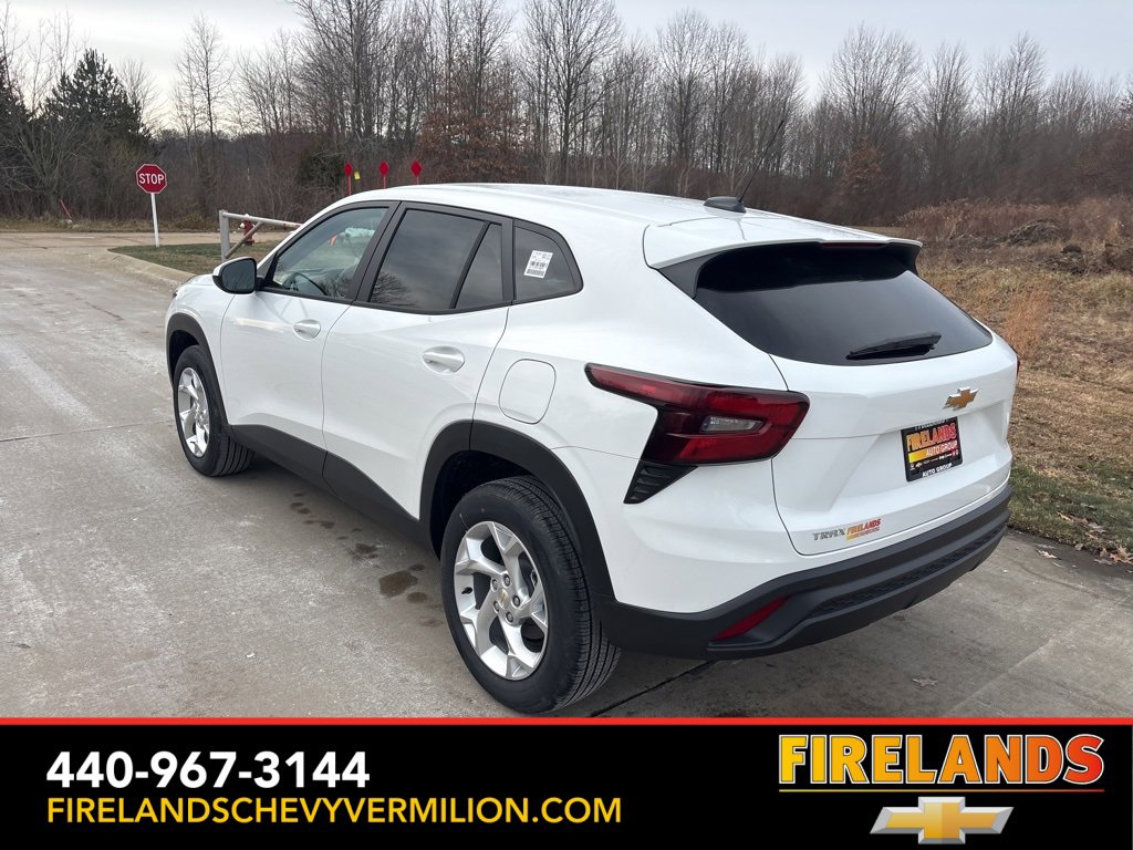 New 2026 Chevrolet Trax LS w/ LS Convenience Package image 7