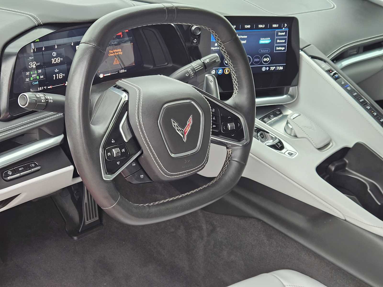 Used 2022 Chevrolet Corvette Stingray Premium Cpe RWD image 2