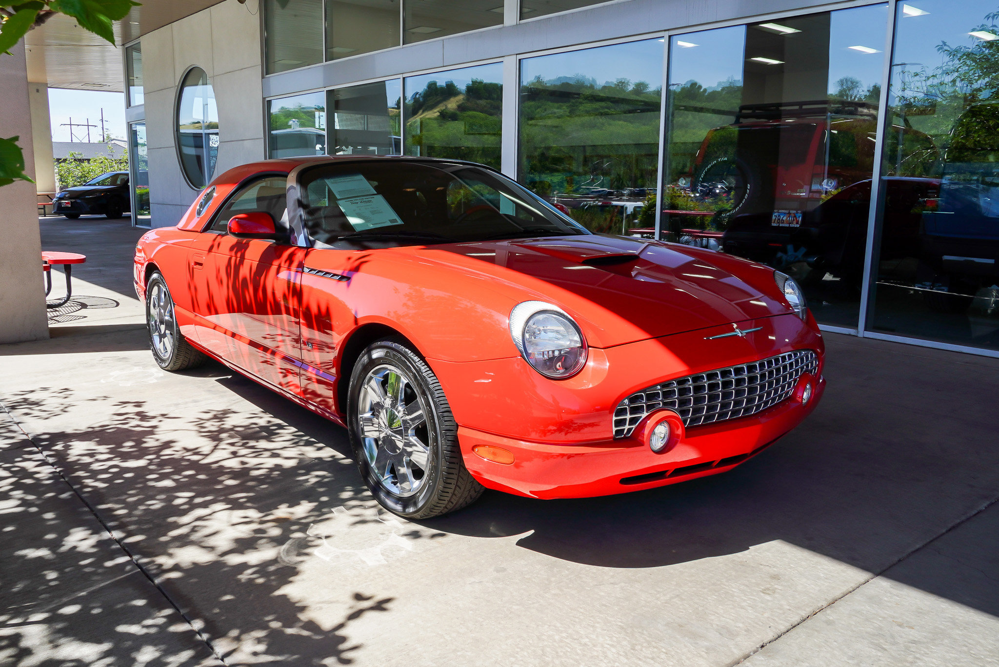 Used 2003 Ford Thunderbird RWD video 2