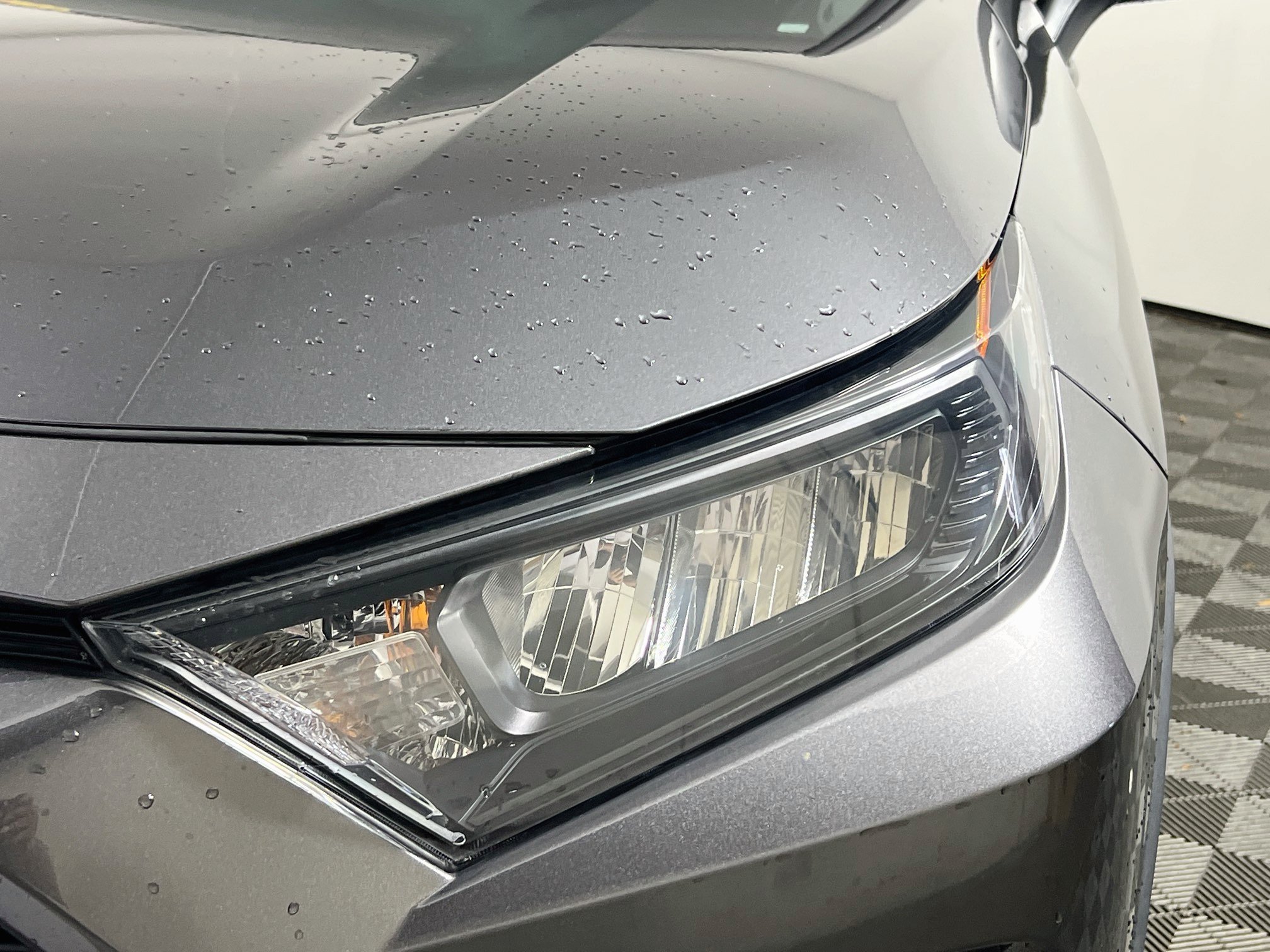 Used 2022 Toyota RAV4 LE FWD image 11