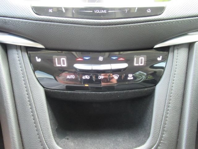 Used 2018 Cadillac XT5 Luxury w/ Driver Awareness Package AWD/4WD image 27