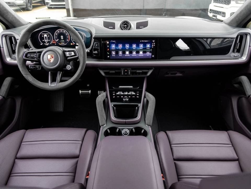 New 2026 Porsche Cayenne S image 12