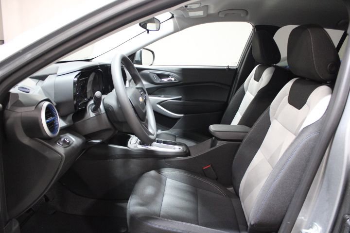 New 2026 Chevrolet Trax LS w/ LS Convenience Package image 17