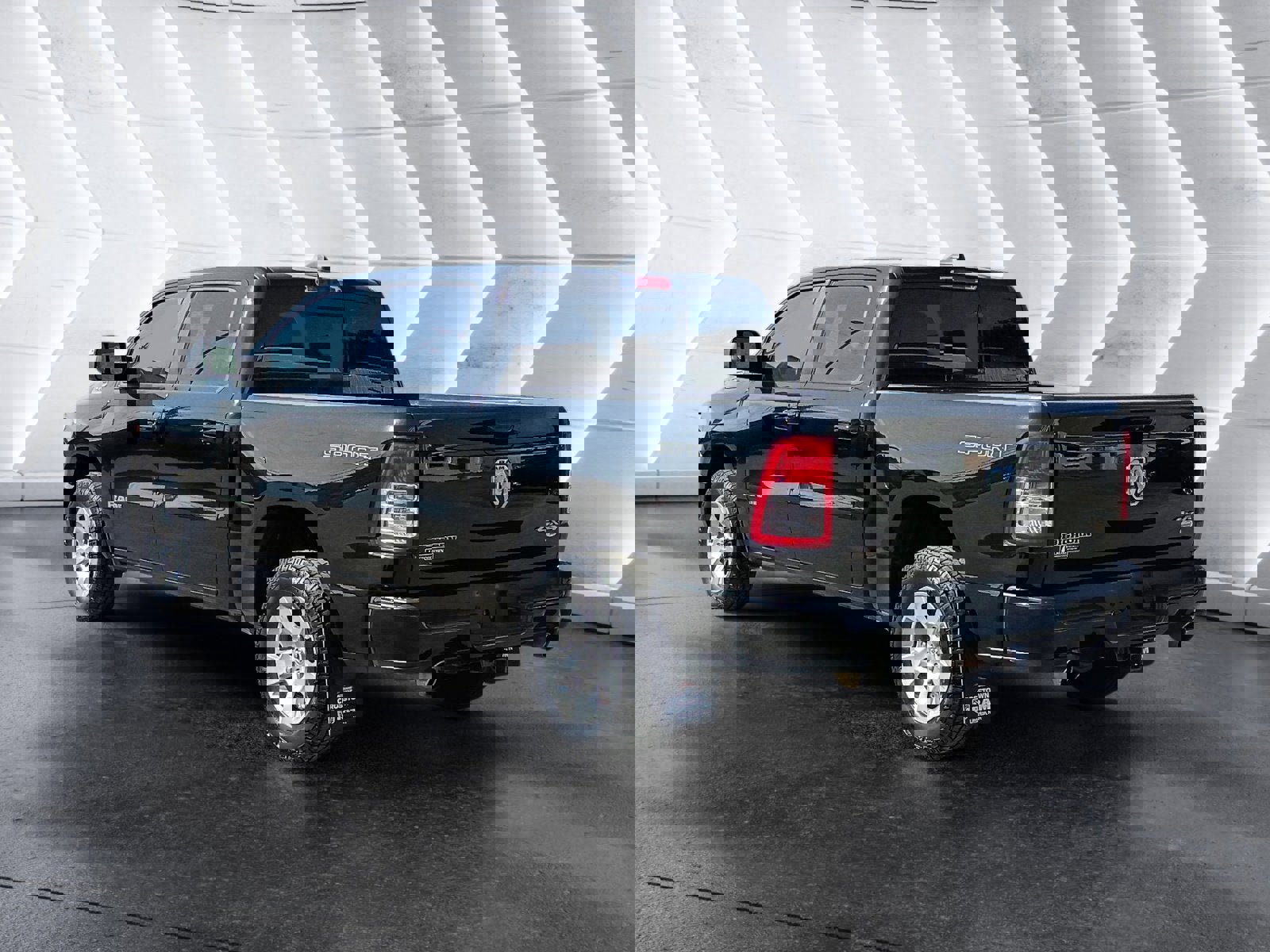 Used 2020 RAM 1500 Big Horn image 4