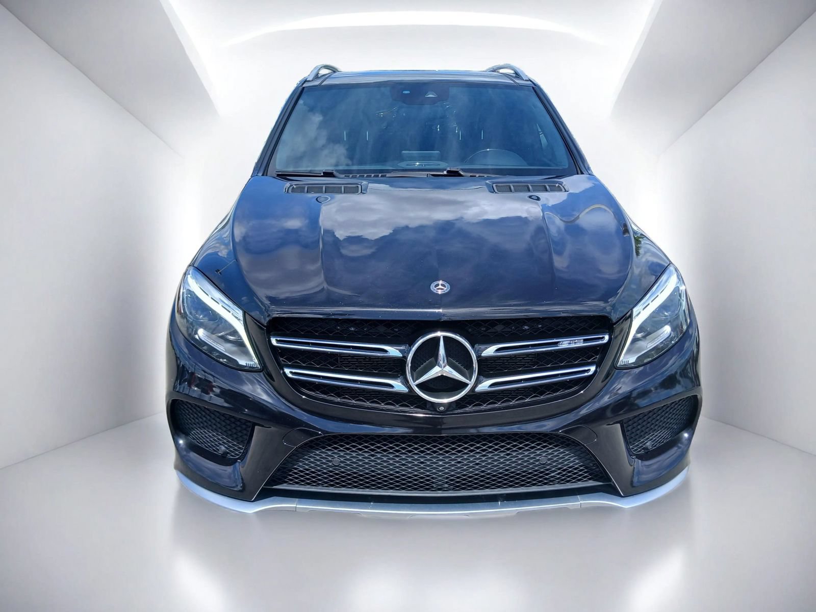 Used 2018 Mercedes-Benz GLE 43 AMG 4MATIC image 4
