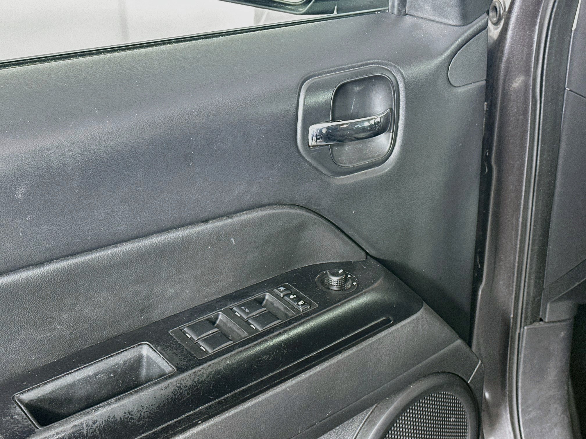 Used 2017 Jeep Patriot Latitude FWD image 15