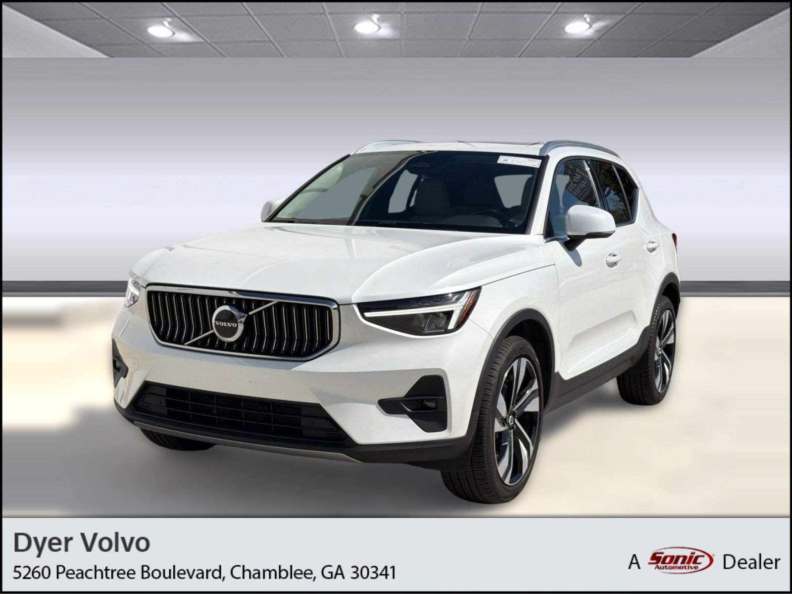 Used 2023 Volvo XC40 B5 Plus w/ Protection Package Premier