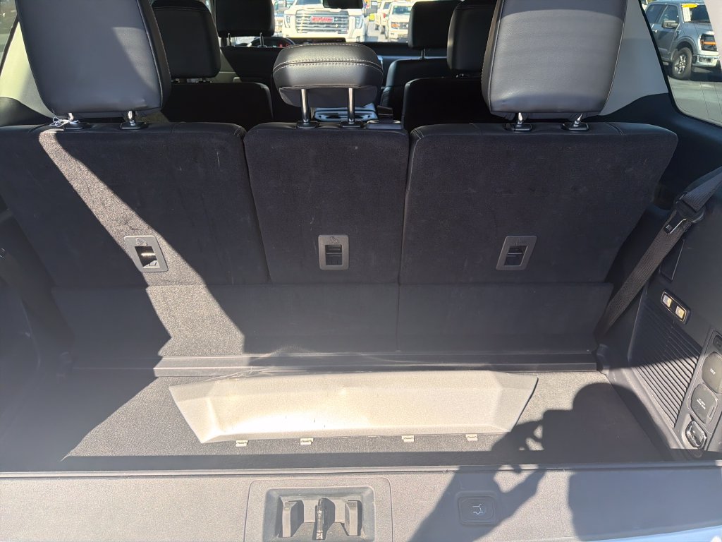 Used 2025 Ford Expedition Platinum AWD/4WD image 9
