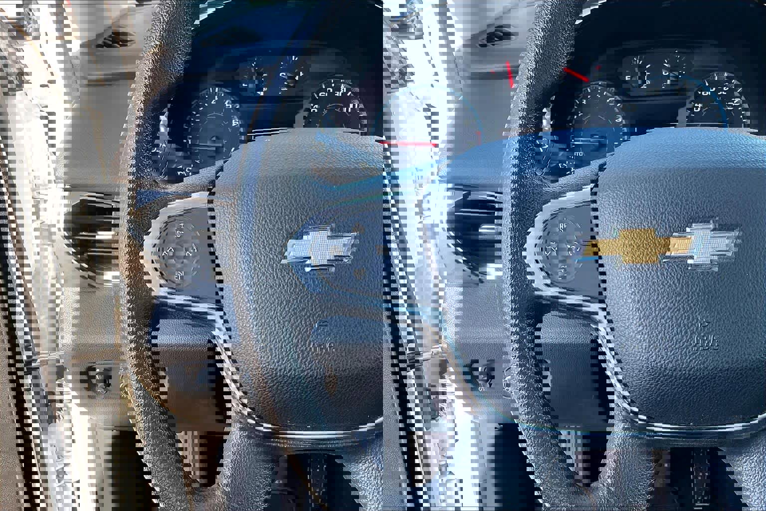 Used 2020 Chevrolet Traverse LS image 23