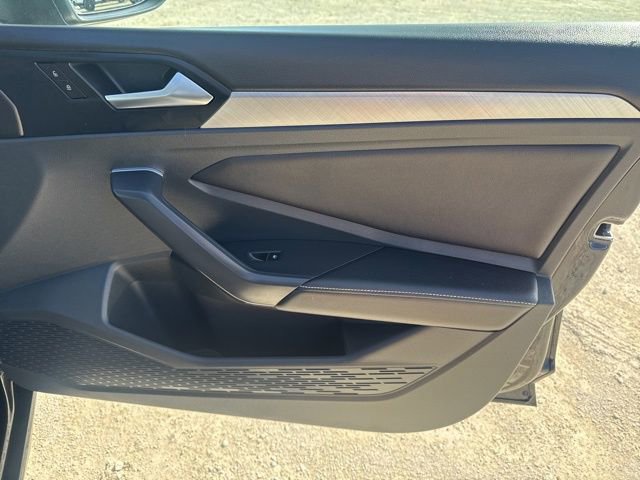 Used 2024 Volkswagen Jetta SE image 17