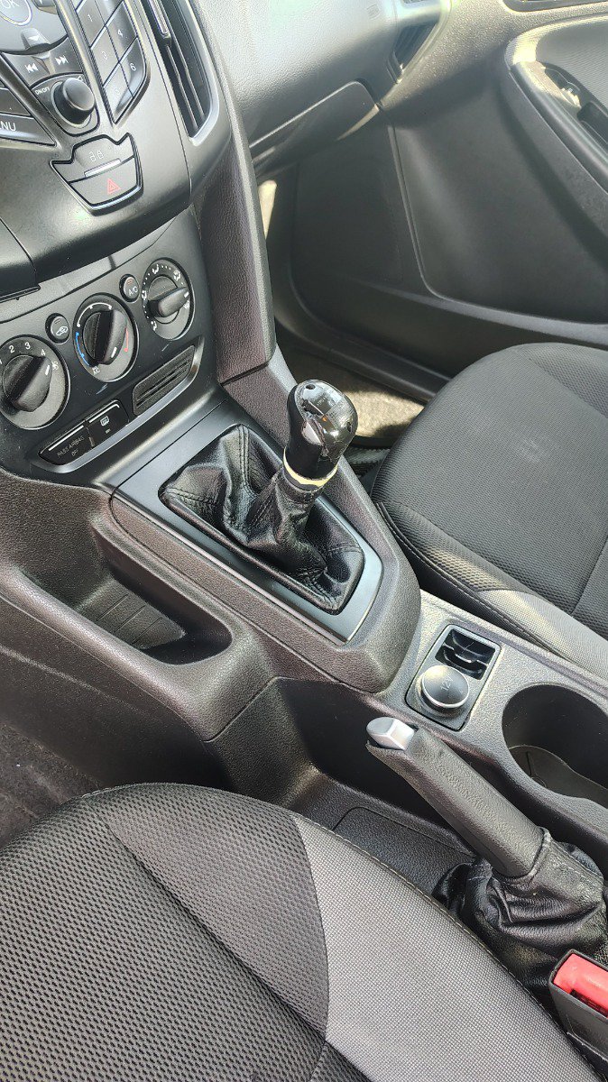 Used 2014 Ford Focus S FWD image 16