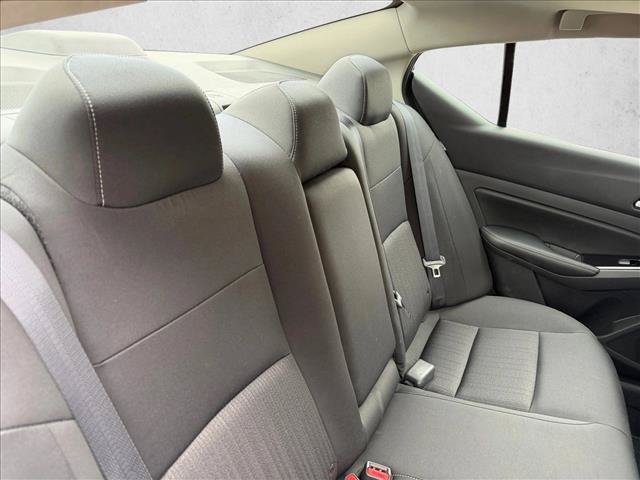 Used 2022 Nissan Altima 2.5 SV w/ SV Premium Package FWD image 22