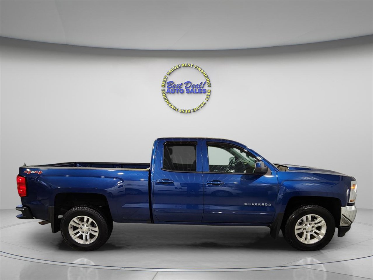 Used 2018 Chevrolet Silverado 1500 LT w/ All Star Edition image 8