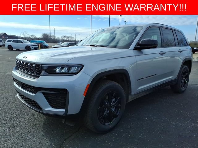 New 2026 Jeep Grand Cherokee Altitude AWD/4WD image 3