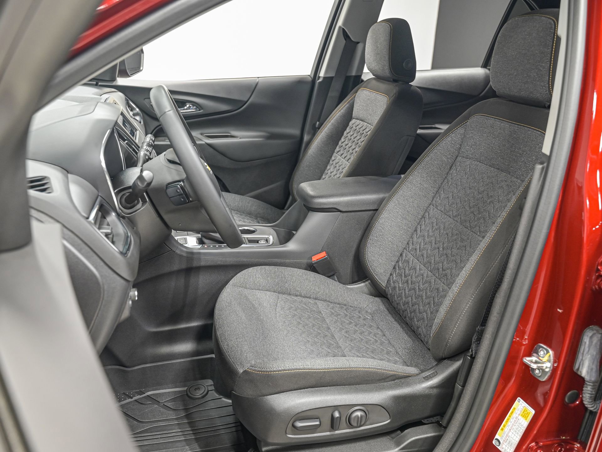 Used 2023 Chevrolet Equinox LT image 16