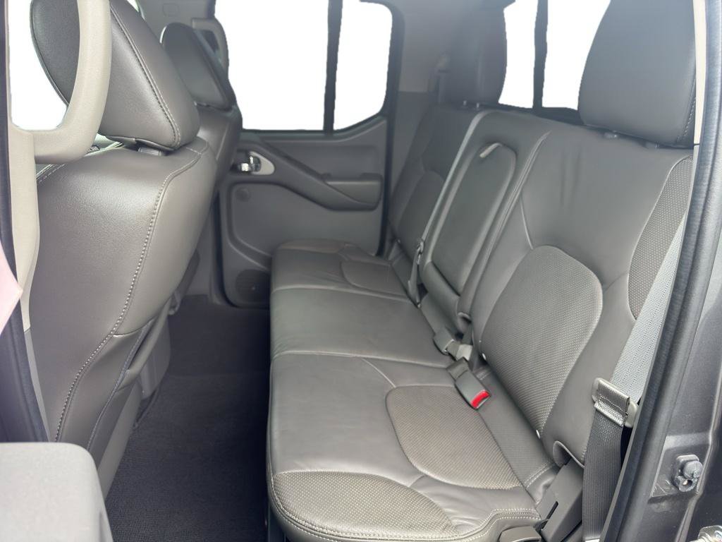 Used 2019 Nissan Frontier SL RWD image 7
