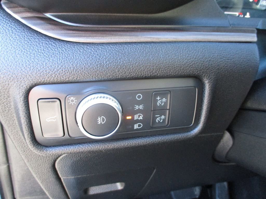 Used 2020 Ford Explorer Limited w/ Class III Trailer Tow Package image 8