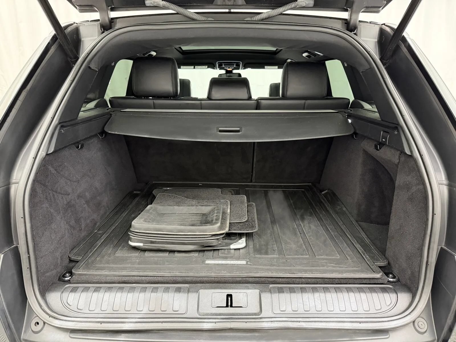 Used 2014 Land Rover Range Rover Sport HSE AWD/4WD image 29