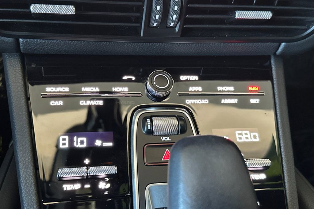 Used 2023 Porsche Cayenne image 26