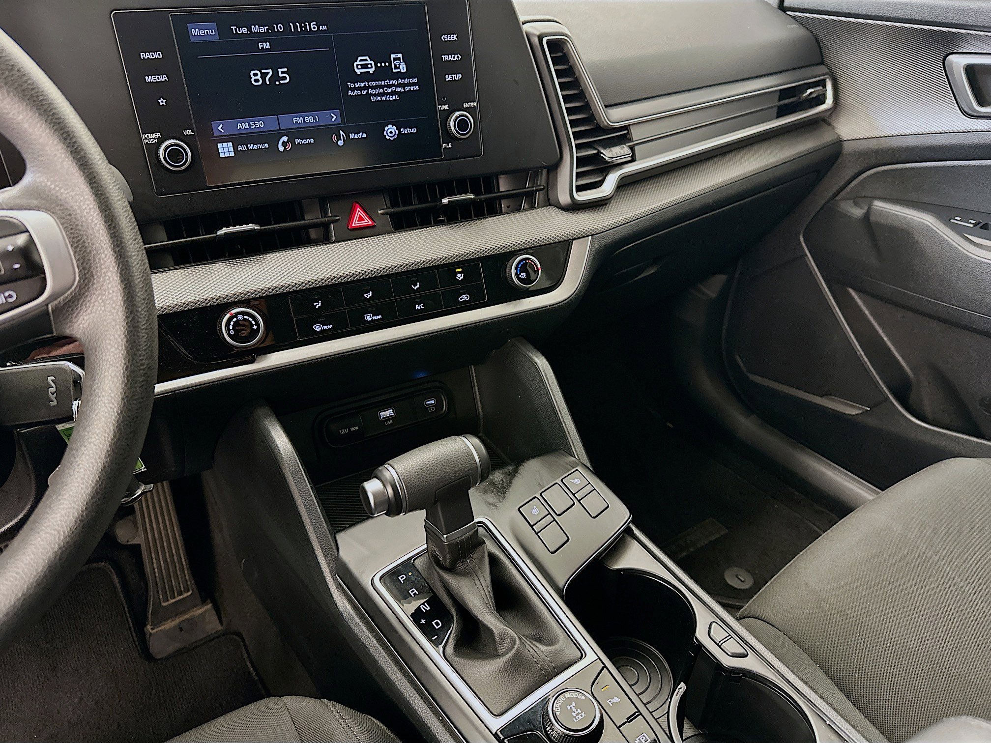 Used 2025 Kia Sportage LX image 25