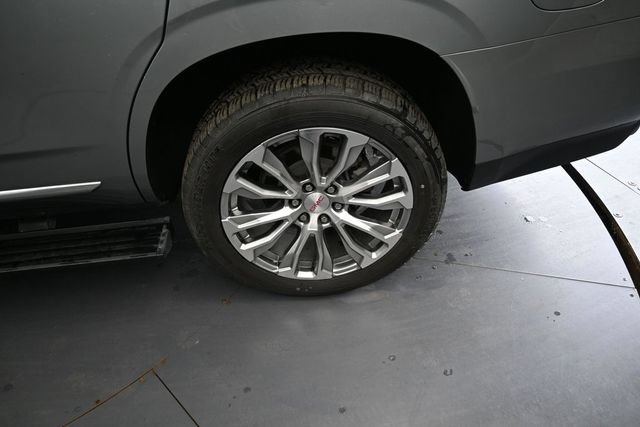 Used 2023 GMC Yukon Denali AWD/4WD image 18