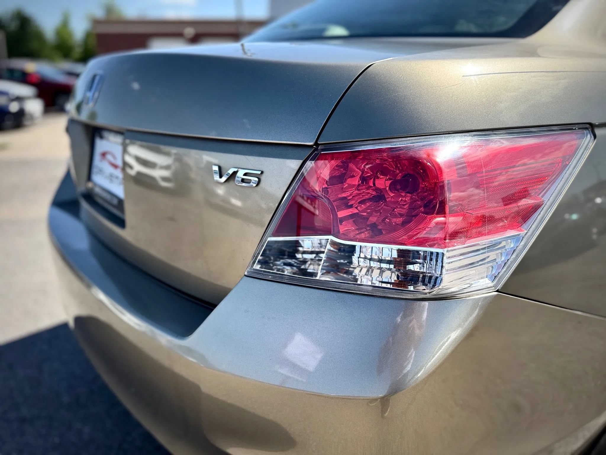 Used 2010 Honda Accord EX-L image 9