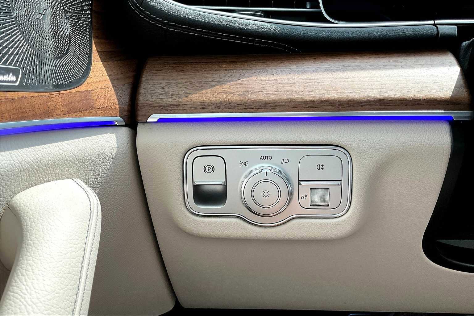 New 2026 Mercedes-Benz GLS 450 4MATIC image 13