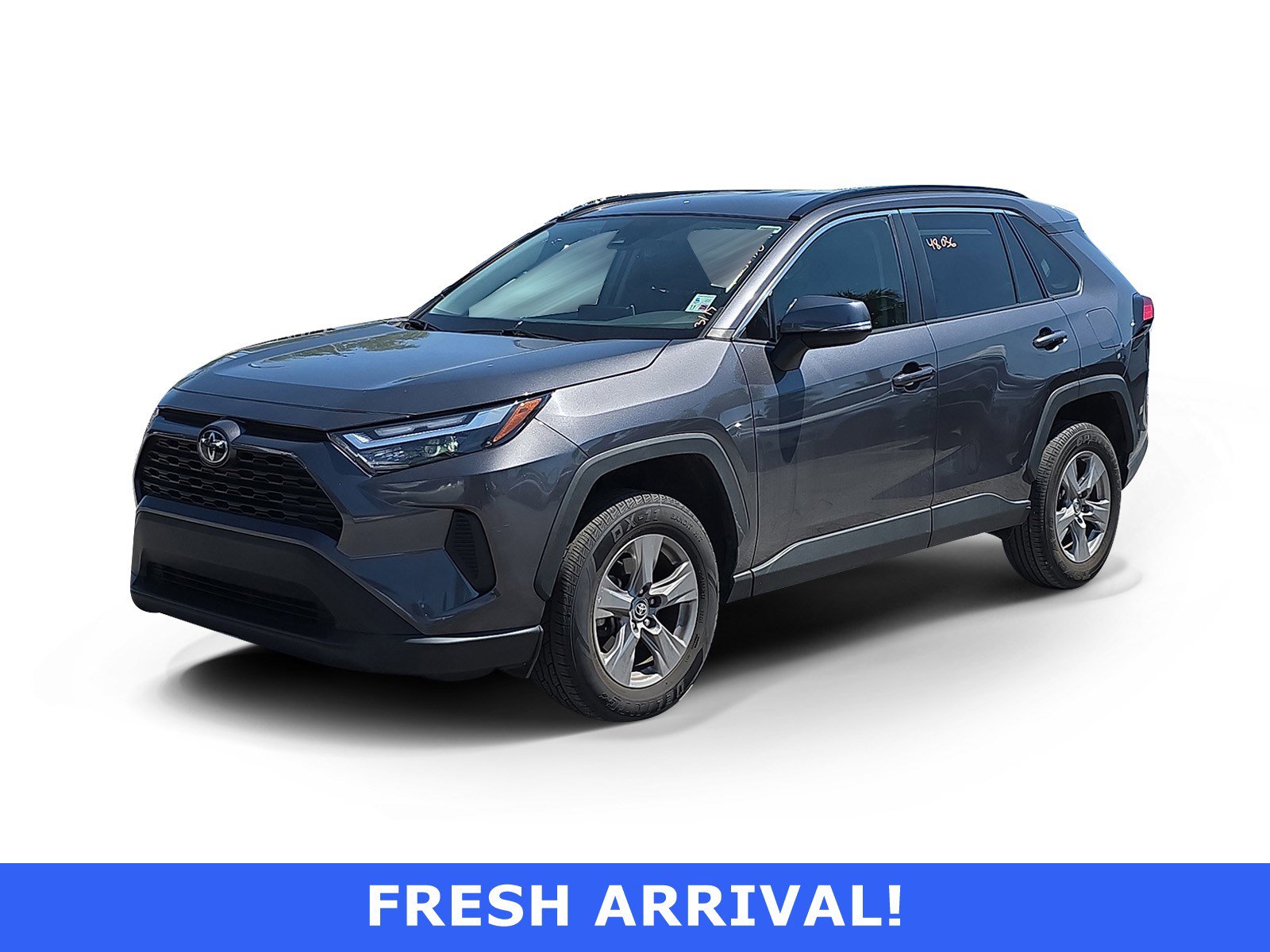 Used 2024 Toyota RAV4 XLE image 1