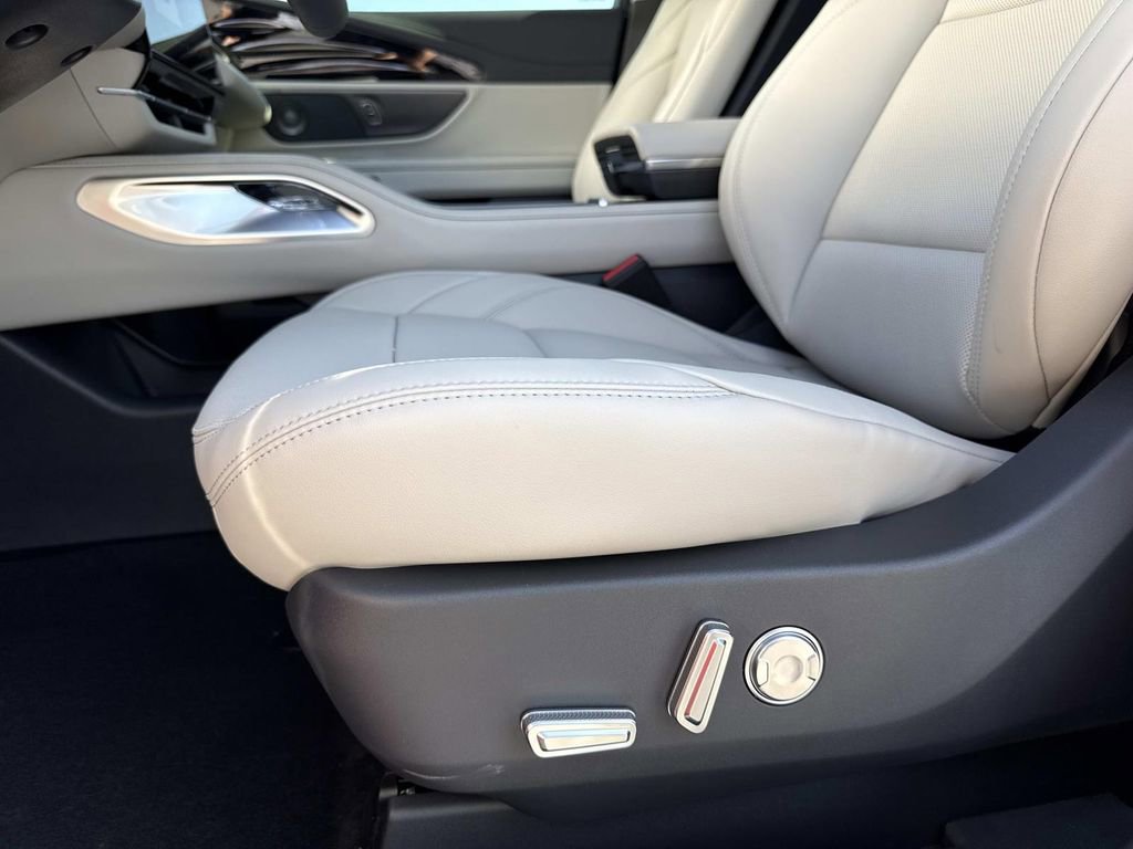 New 2026 Lincoln Nautilus Premier w/ Equipment Group 102A image 20