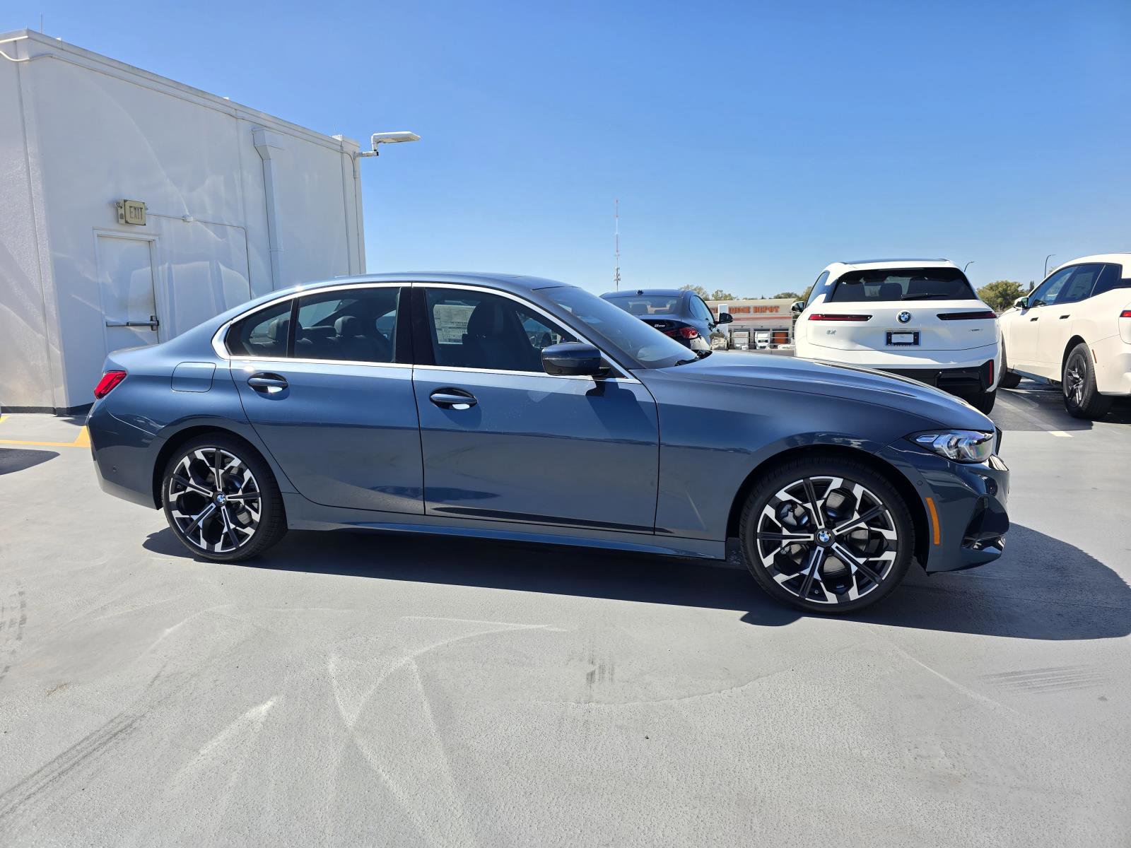 New 2026 BMW 330i Sedan w/ Convenience Package image 22