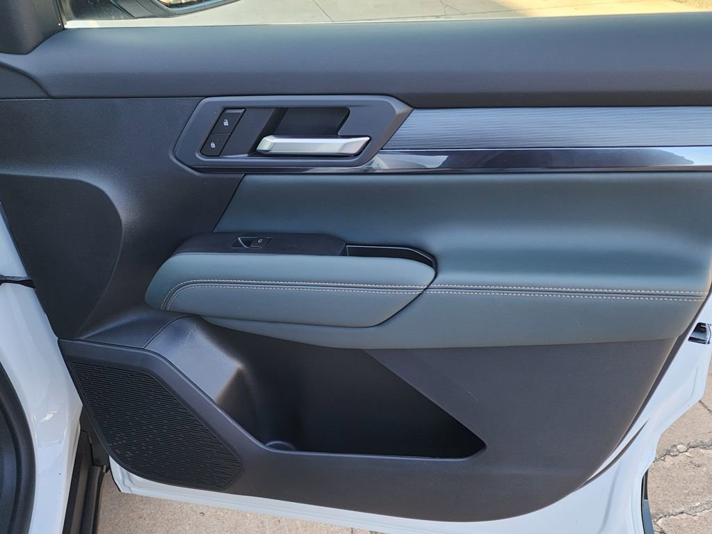 New 2026 GMC Terrain AT4 w/ Convenience Package III image 38