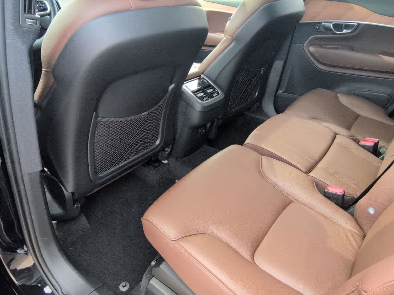 Used 2023 Volvo XC90 B6 Plus w/ Protection Package Premier AWD/4WD image 18