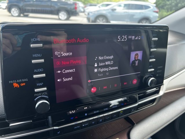 Used 2024 Toyota Sienna XLE image 20