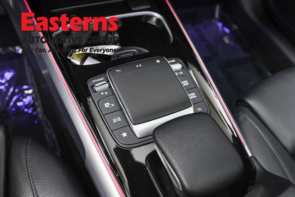 Used 2022 Mercedes-Benz GLB 250 4MATIC w/ Premium Package Lite image 20