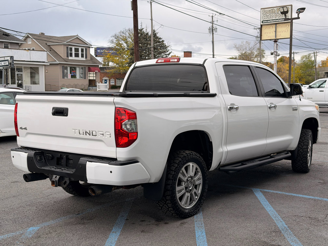 Used 2014 Toyota Tundra Platinum image 7