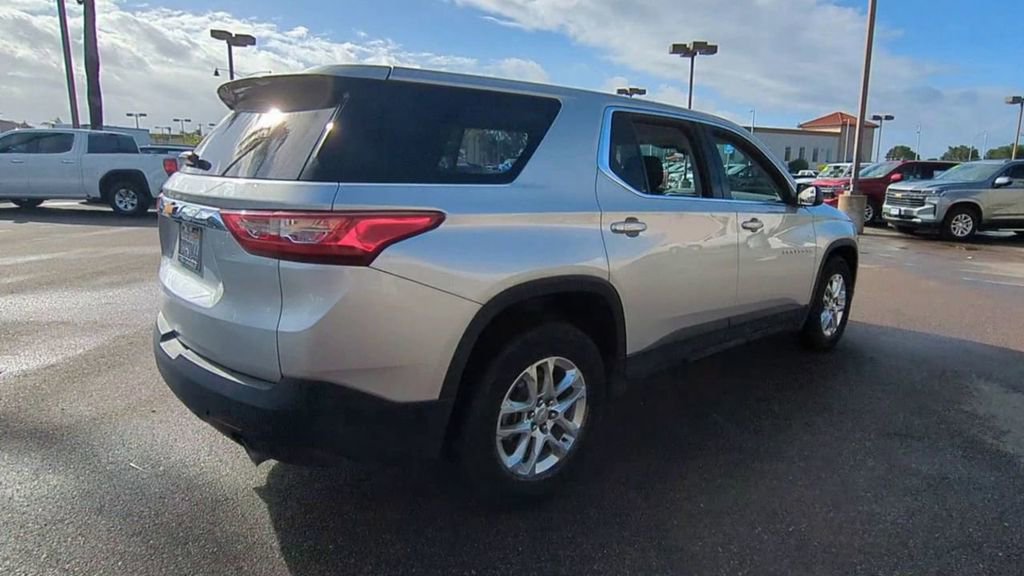 Certified 2021 Chevrolet Traverse LS w/ LPO, Floor Liner Package image 8