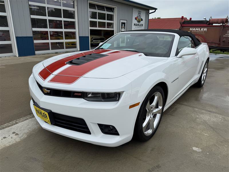 Used 2015 Chevrolet Camaro SS w/ RS Package RWD image 4