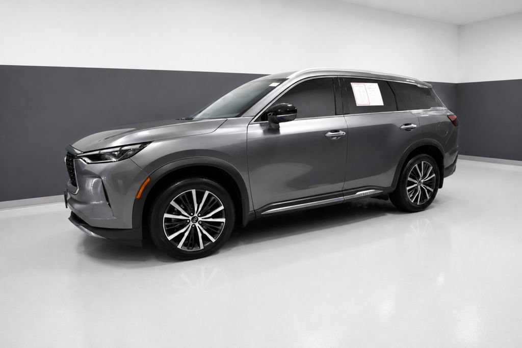 Used 2023 INFINITI QX60 Sensory AWD/4WD image 2
