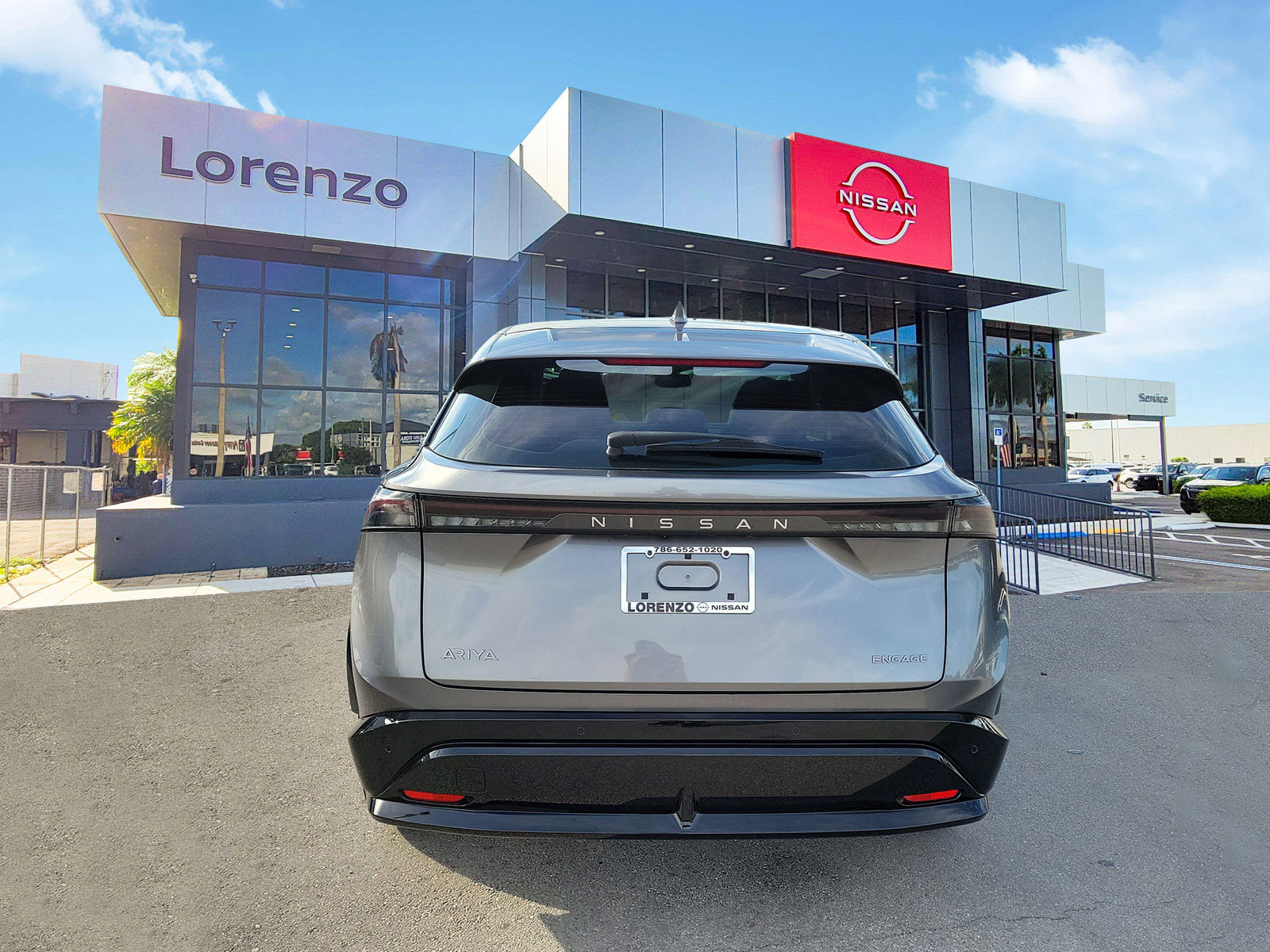 Certified 2023 Nissan Ariya FWD image 5