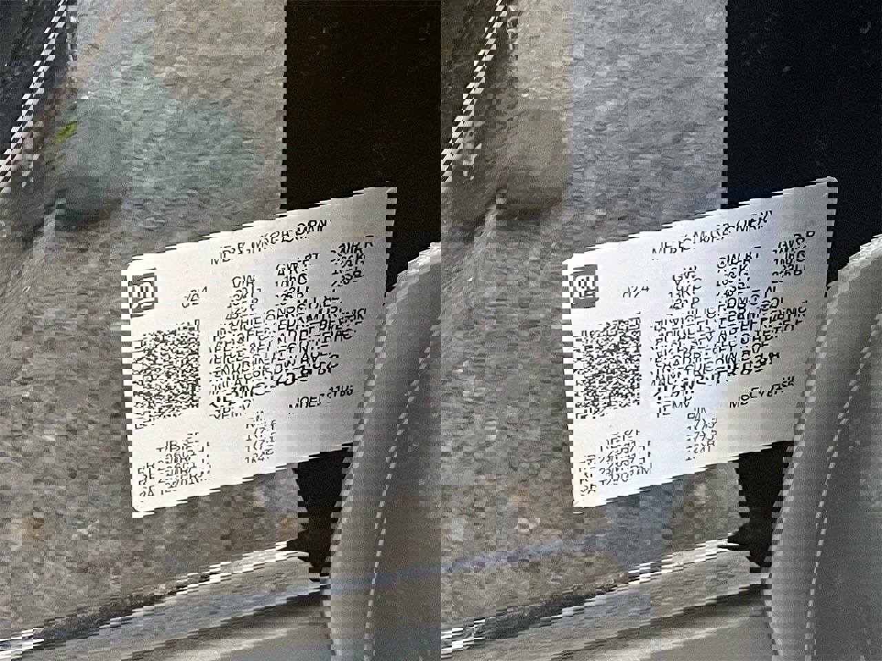 Used 2024 Chevrolet TrailBlazer LT w/ LT Cold Weather Package image 32