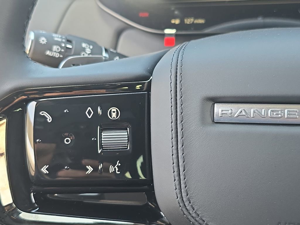 New 2026 Land Rover Range Rover Sport Dynamic SE AWD/4WD image 18