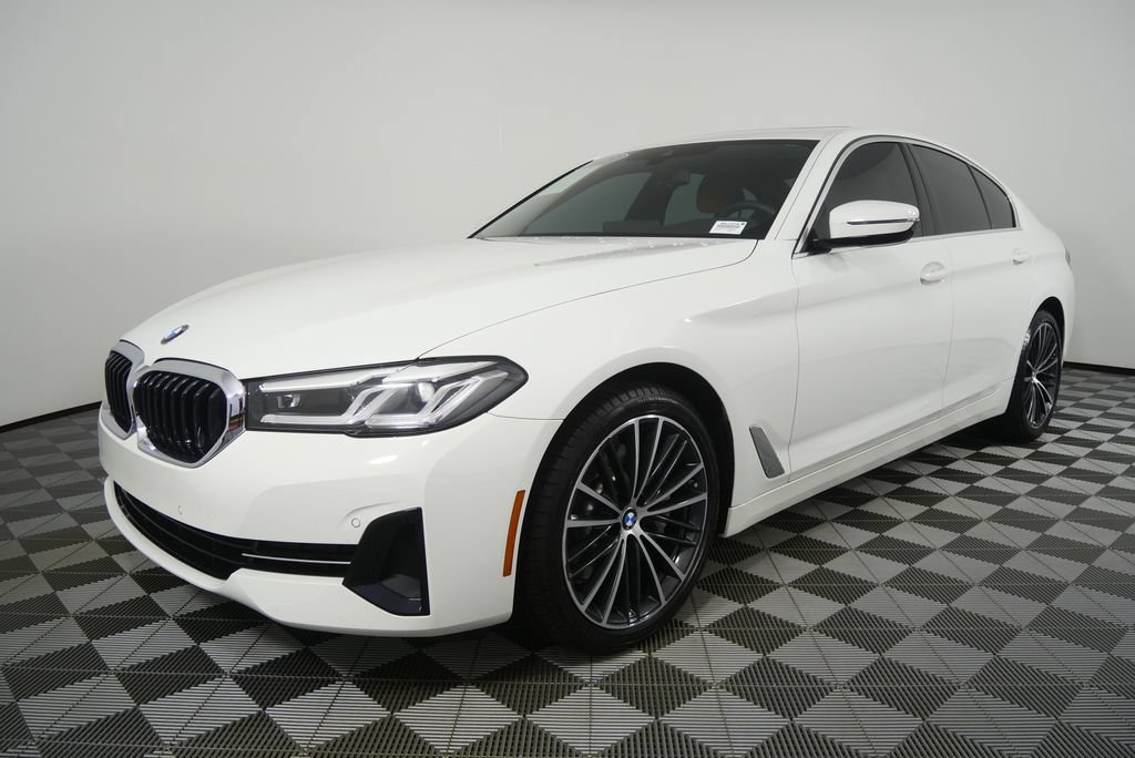 Used 2023 BMW 530i w/ Premium Package RWD image 7