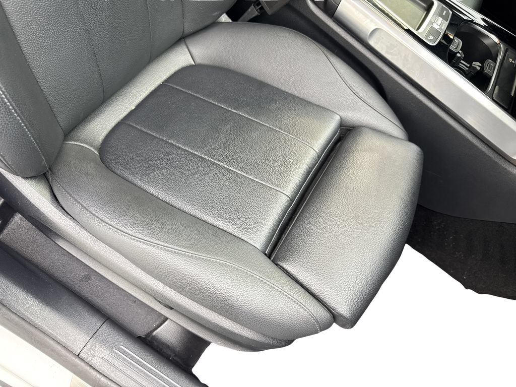 Used 2024 Mercedes-Benz GLB 250 image 44