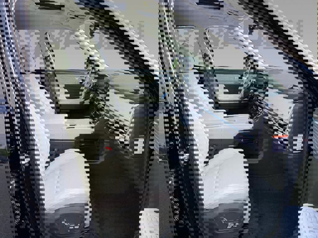 New 2025 Hyundai Santa Fe Calligraphy image 9