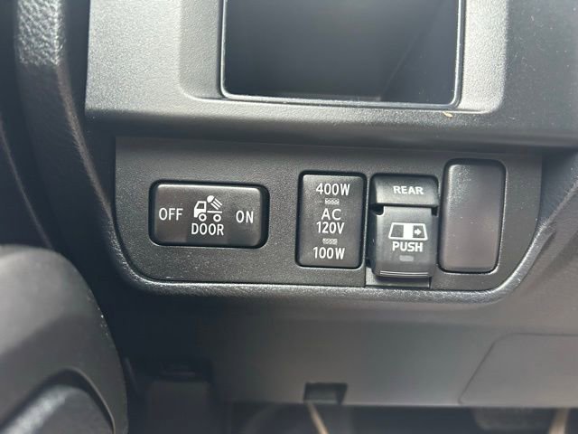 Used 2017 Toyota Tacoma TRD Sport w/ Tow Package AWD/4WD image 22