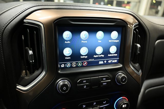 Used 2019 Chevrolet Silverado 1500 High Country w/ Technology Package image 16