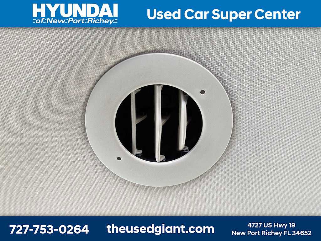 Used 2015 GMC Acadia SLT w/ Open Road Package image 17