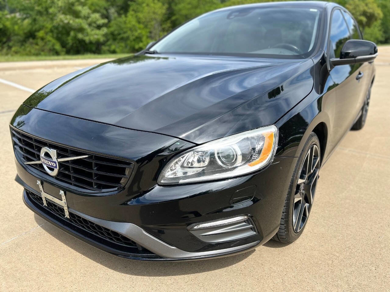 Used 2018 Volvo S60 T5 Dynamic w/ Vision Package image 2